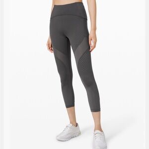 Lululemon Uncovered Strength High Rise Crop 23” in gray size 6